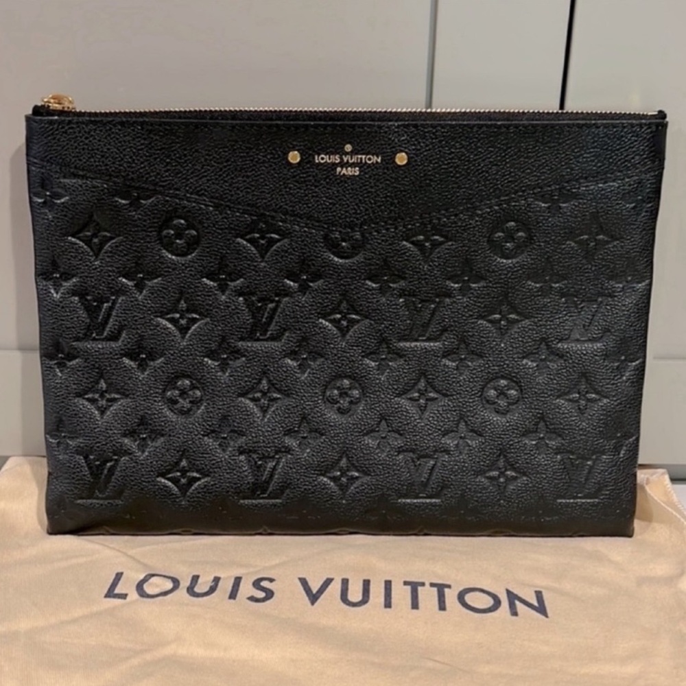 NWT Louis Vuitton Daily Pouch Pochette Monogram Empreinte Leather